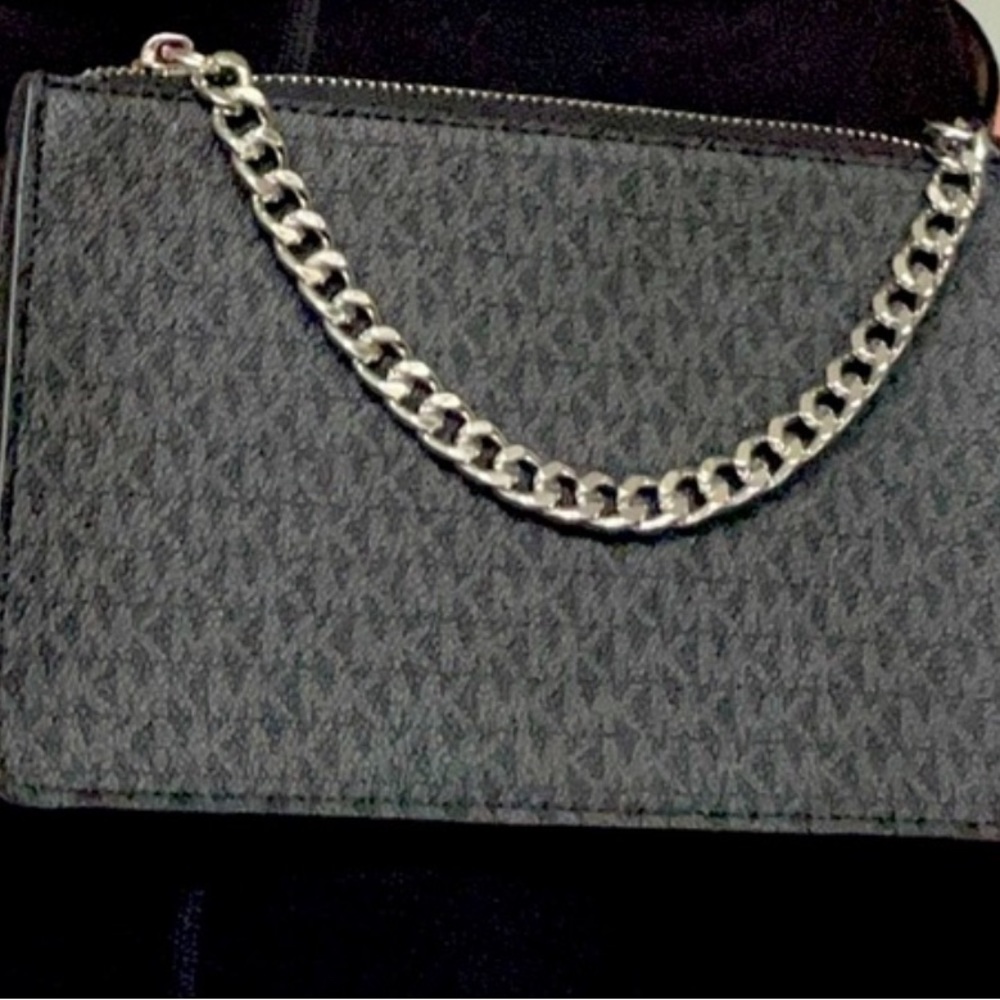NWOT - Michael Kors Beltbag//T-Shirt/Twilly NWOT All SZ-Med